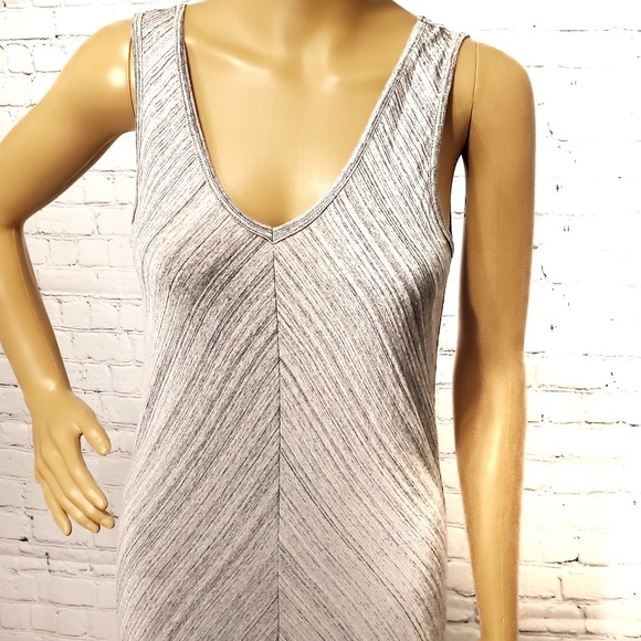 NWT Stunning Adrienne Vittadini Grey Maxi Dress - Picture 3 of 7